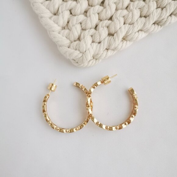 Authentic Alicia Bonnie Abbie Gold Magenta Pink Hoop Earrings - Picture 3 of 3